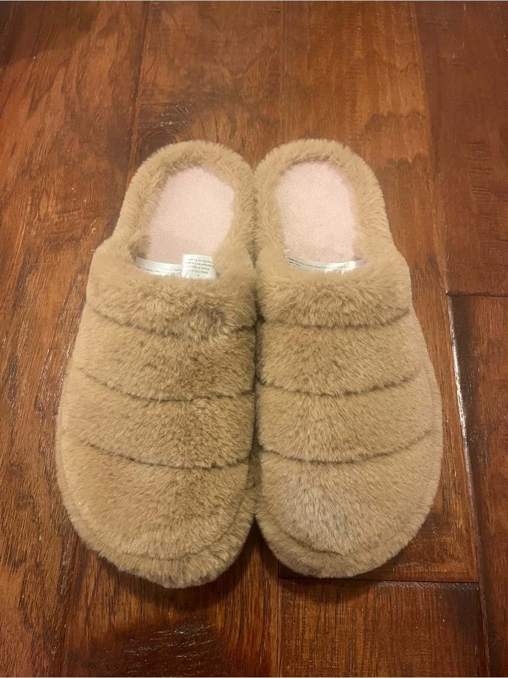 Free People “It’s a Vibe” Platform Faux-Fur Slide Mules in Camel. Size 9.